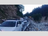 Traffic Jam in Manali: मनाली में सुबह ही लग गया जाम; वशिष्ठ चौक पर एक घंटे तक फंसे रहे पर्यटक वाहन, यह रही वजह